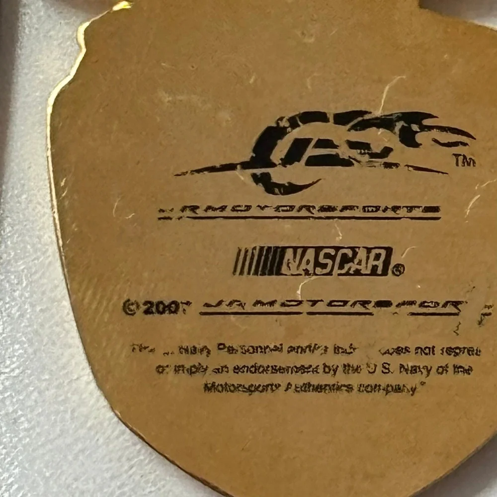 NASCAR 2007 Dale Jr. 88 Keychain‎ Gold Black Shield Emblem